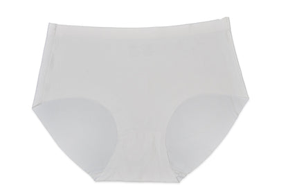 Women’s Seamless No Show Thongs front view white